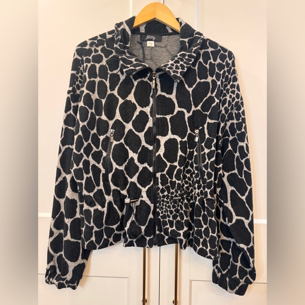 Ever Sassy. Giraffe Print, Zippered Knit Jacket.